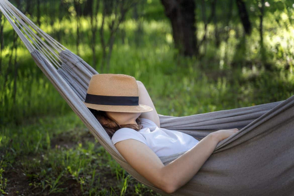 Comment créer un havre de relaxation au milieu des arbres de votre jardin