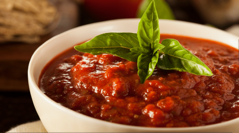 Sauce algérienne maison : une recette facile en 5 étapes pour un goût